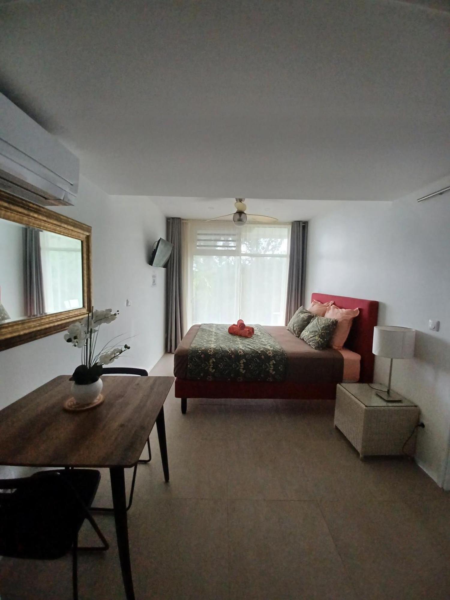 Logement Cosy Avec Piscine Et Vue Tahiti Punaauia Exterior foto